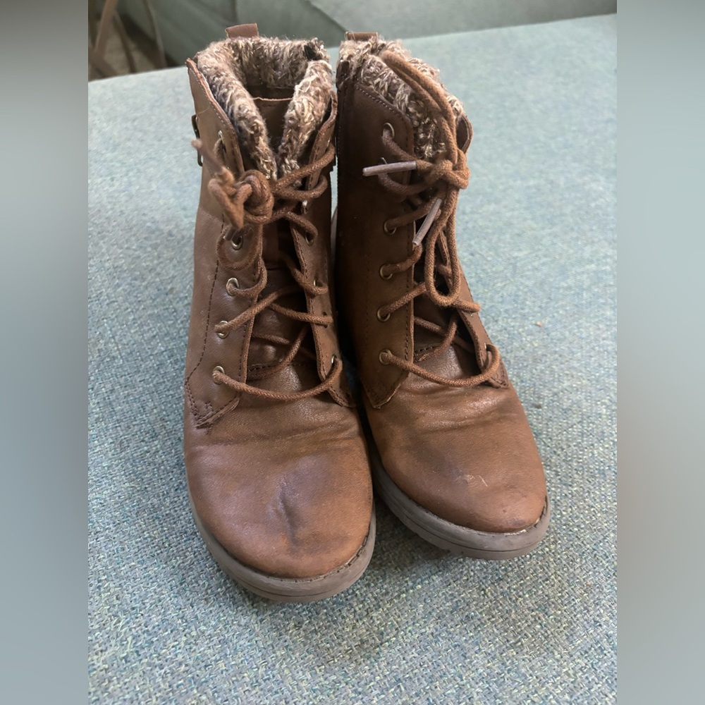Wonder Nation Brown Kids Lace-Up Boots- kids size 2